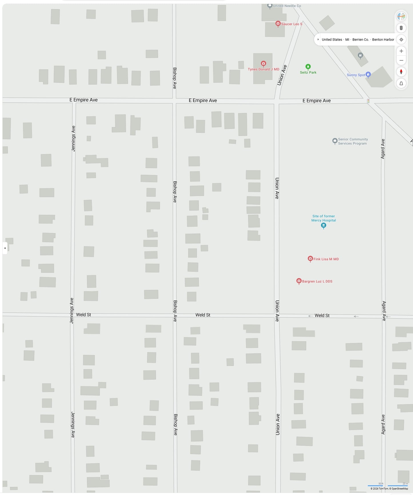 Clean up sidewalk and driveway (Average)